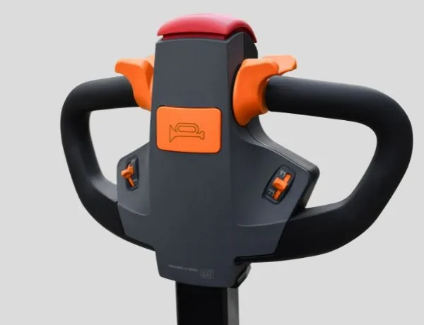 Intuitive controls provide comfortable and precise operation for daily handling tasks.