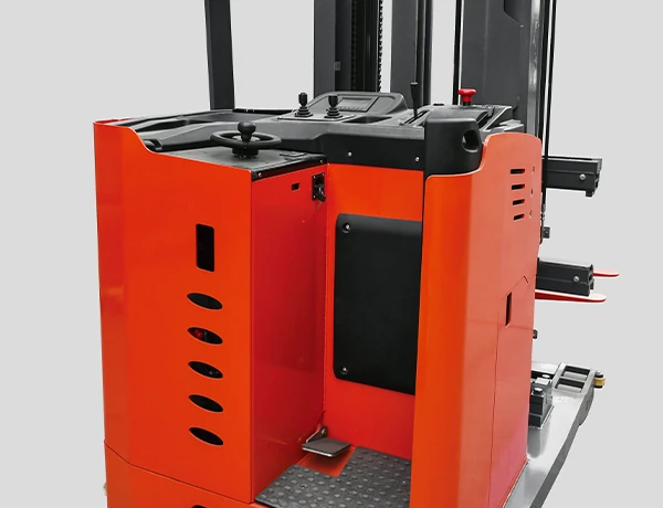 Supportive padding and an operator-focused layout improve comfort during extended warehouse operation.