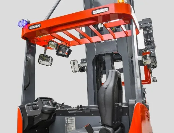 Well-designed cabin space provides a comfortable working environment for extended operation.