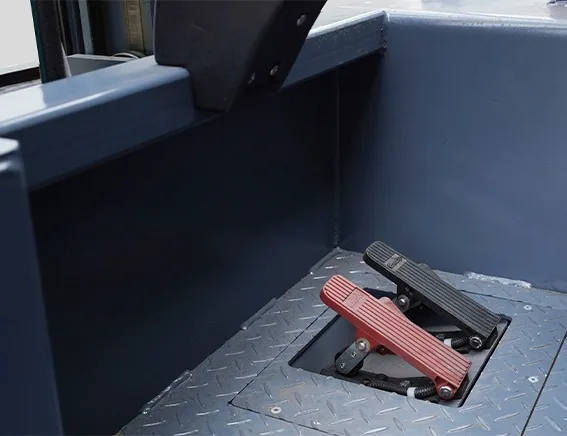 Generous leg space provides a more comfortable driving position and greater freedom of movement.